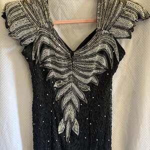Vintage sz Small Black Beaded Heavily Embellished Silk Lined Gown Dress